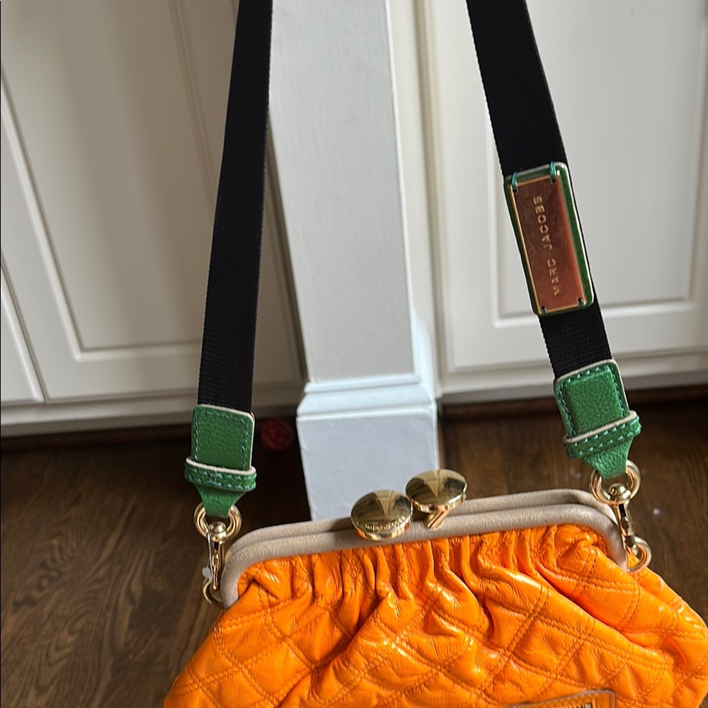 Marc Jacobs Orange Quilted Leather Women's Bag - Picture 4 of 9